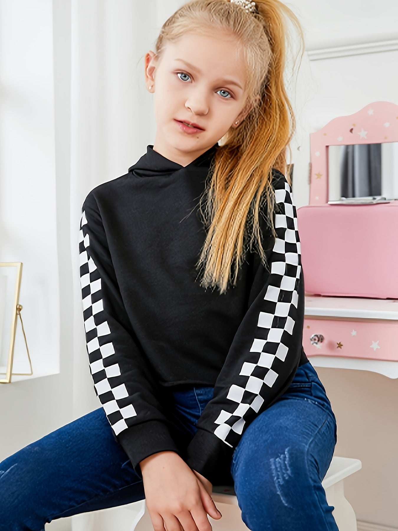 Girls Cropped Checkered Print Long Sleeve Sweatshirt