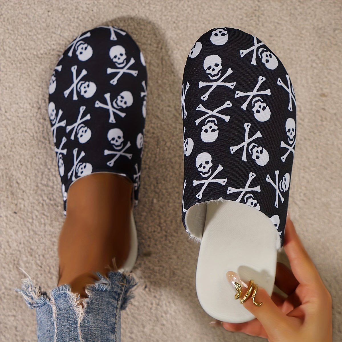 Skull Print Slippers