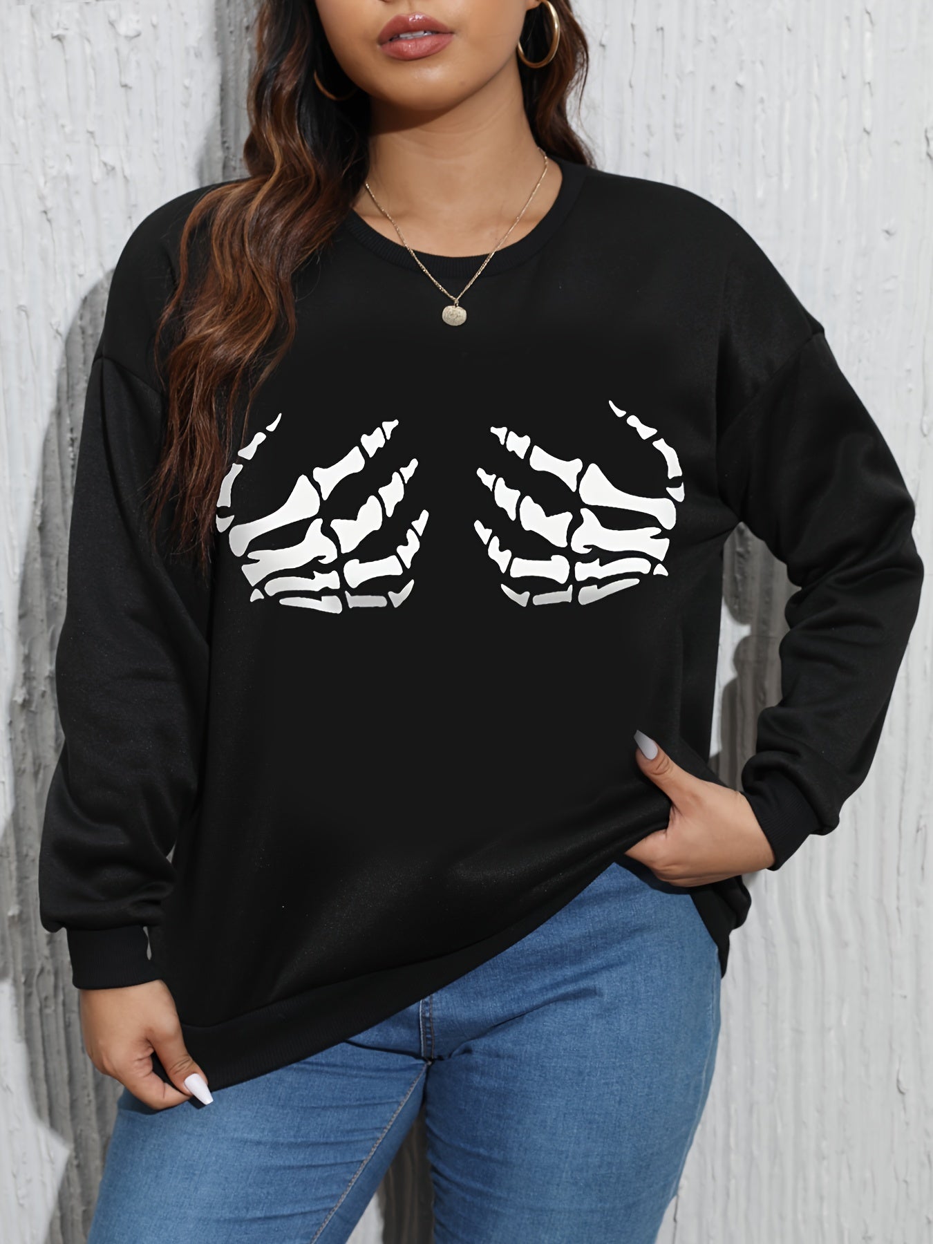 Women's Plus Skull Print Long Sleeve Crew Neck