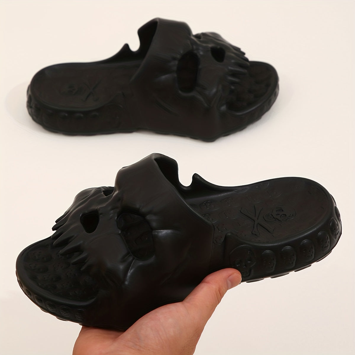 Skull-Design Sandals