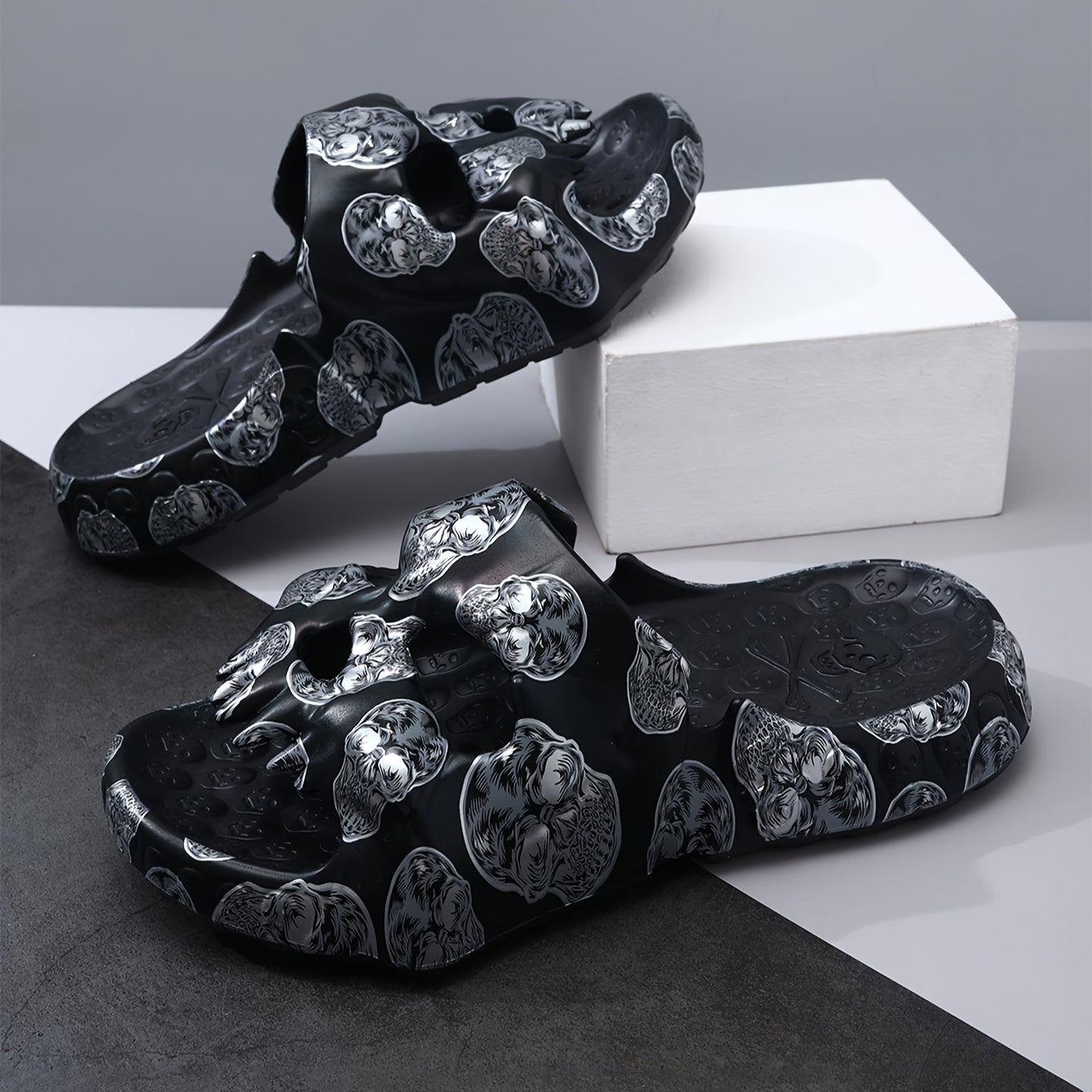 Men's Trendy Skull Pattern Slides