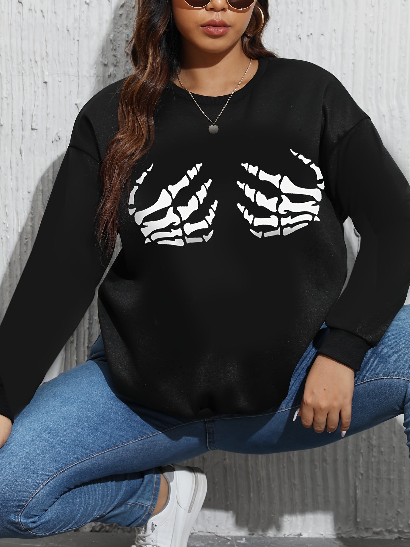 Women's Plus Skull Print Long Sleeve Crew Neck