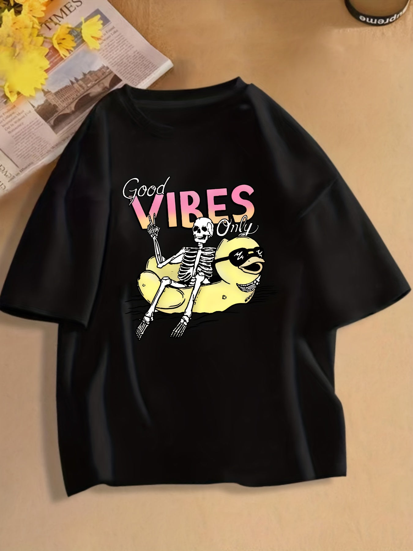 Girls, "Good Vibes Only"Tee